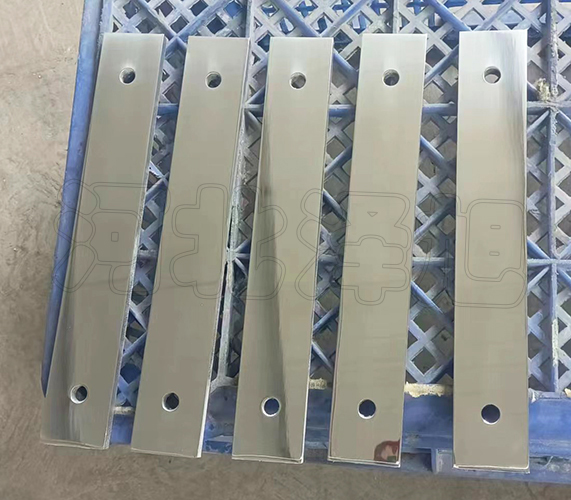 Aluminium target plate