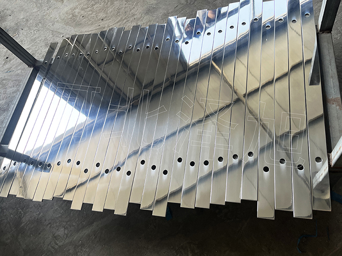 Aluminium target plate