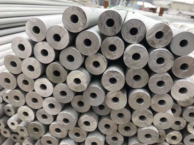 Carbon steel pipe