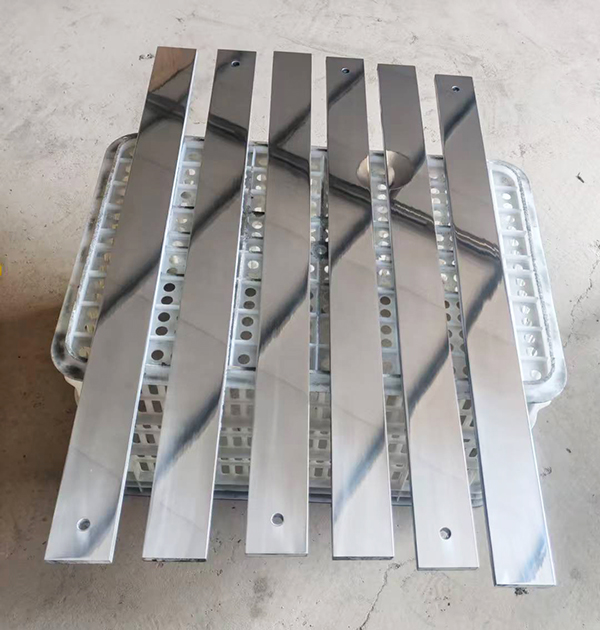 Aluminium target plate